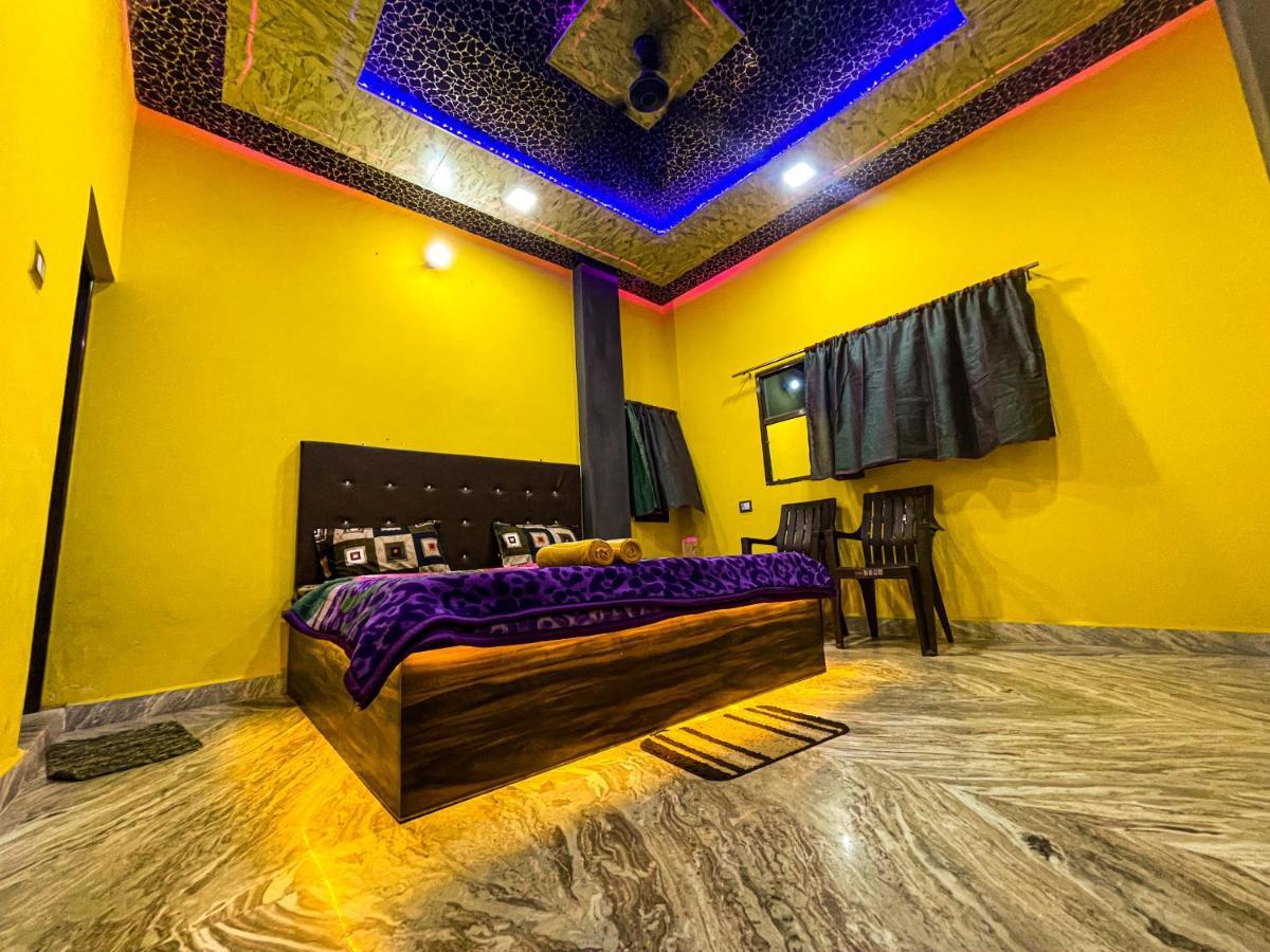 La Vaca India Varanasi Exterior photo